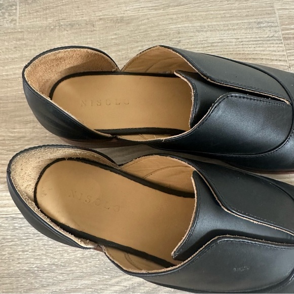 Nisolo Emma d’orsay oxford 2.0 black leather shoes - Picture 7 of 7